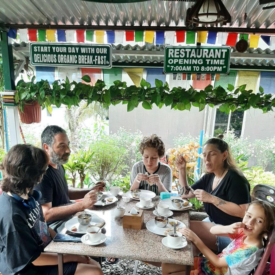 Little Pilgrim Lodge Pokhara Esterno foto